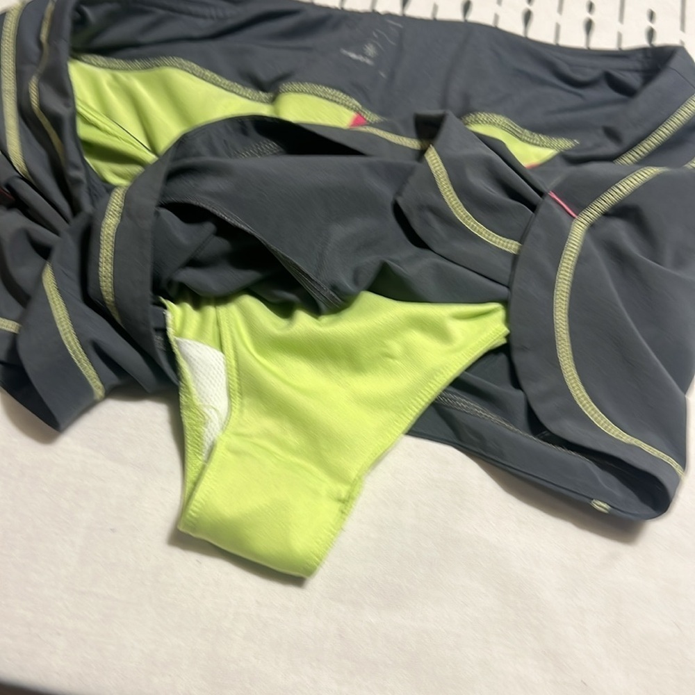 Athleta Running Shorts.  Size Large. - Picture 7 of 12